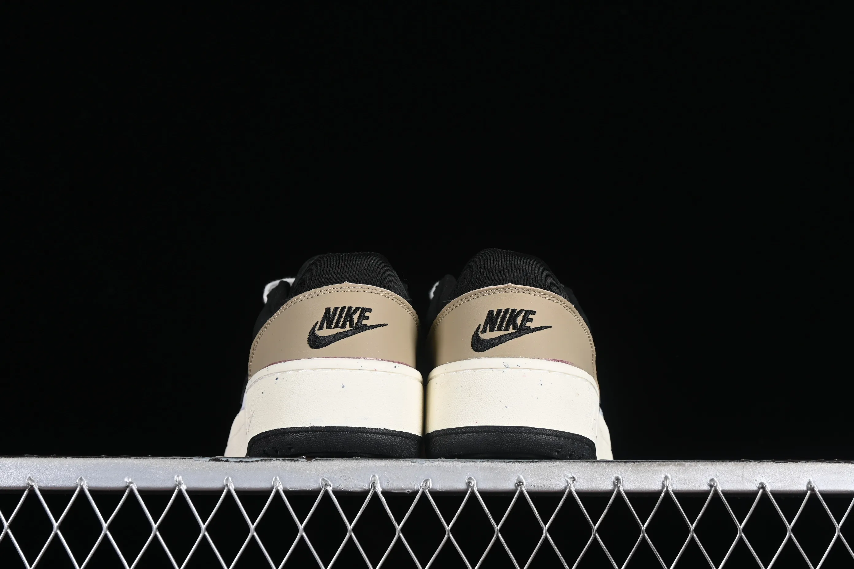 All Categories Nk SB Dunk Series Nk Air Alpha Force 88 Campus Shoes Nk Air Alpha Force 88 "Billie Eilish" Nike Campus Casual Shoes FB1362-101